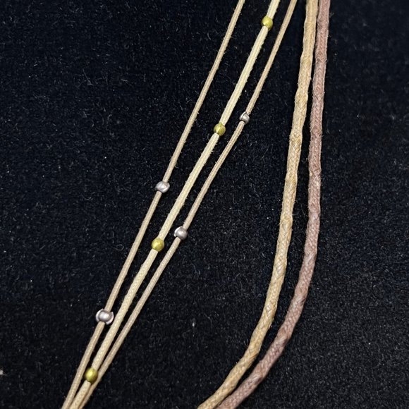 Silpada Sterling Silver & Leather  Necklace W/2 Tone Howlite Pendant (3737) - Picture 5 of 7